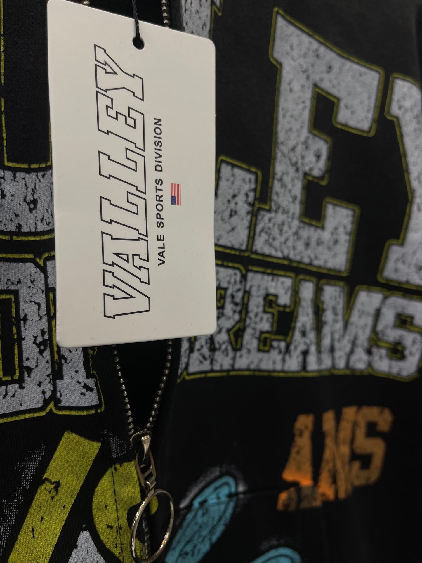 Hoodie con Zipper Valley Dreams ¨Army Of Dreams¨