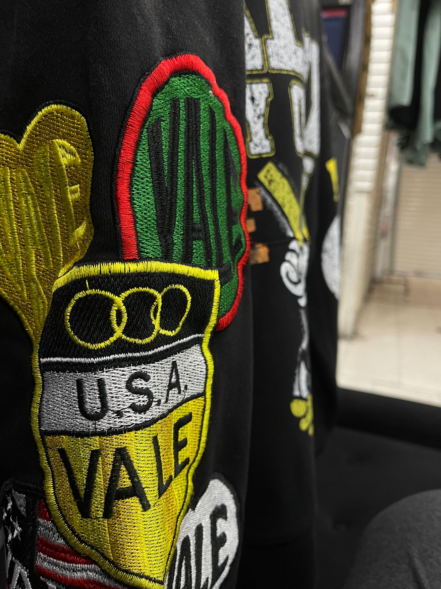 Hoodie con Zipper Valley Dreams ¨Army Of Dreams¨