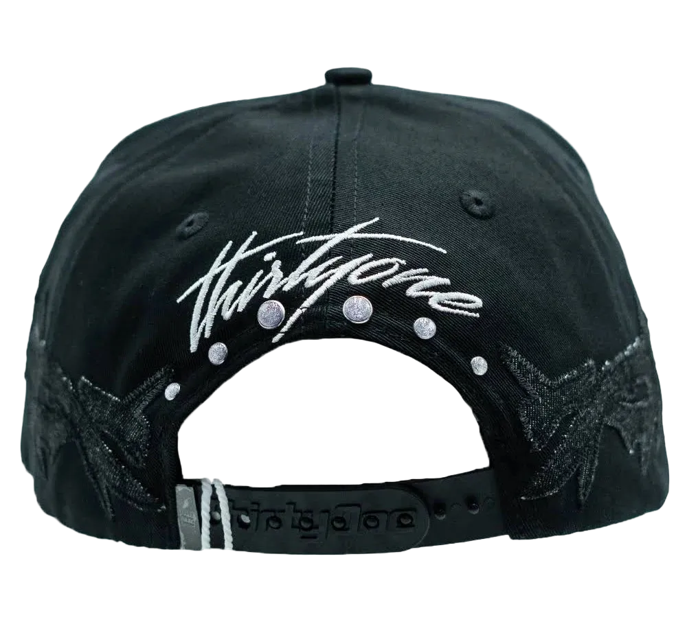 31 Hats Halloween "La Thorns"